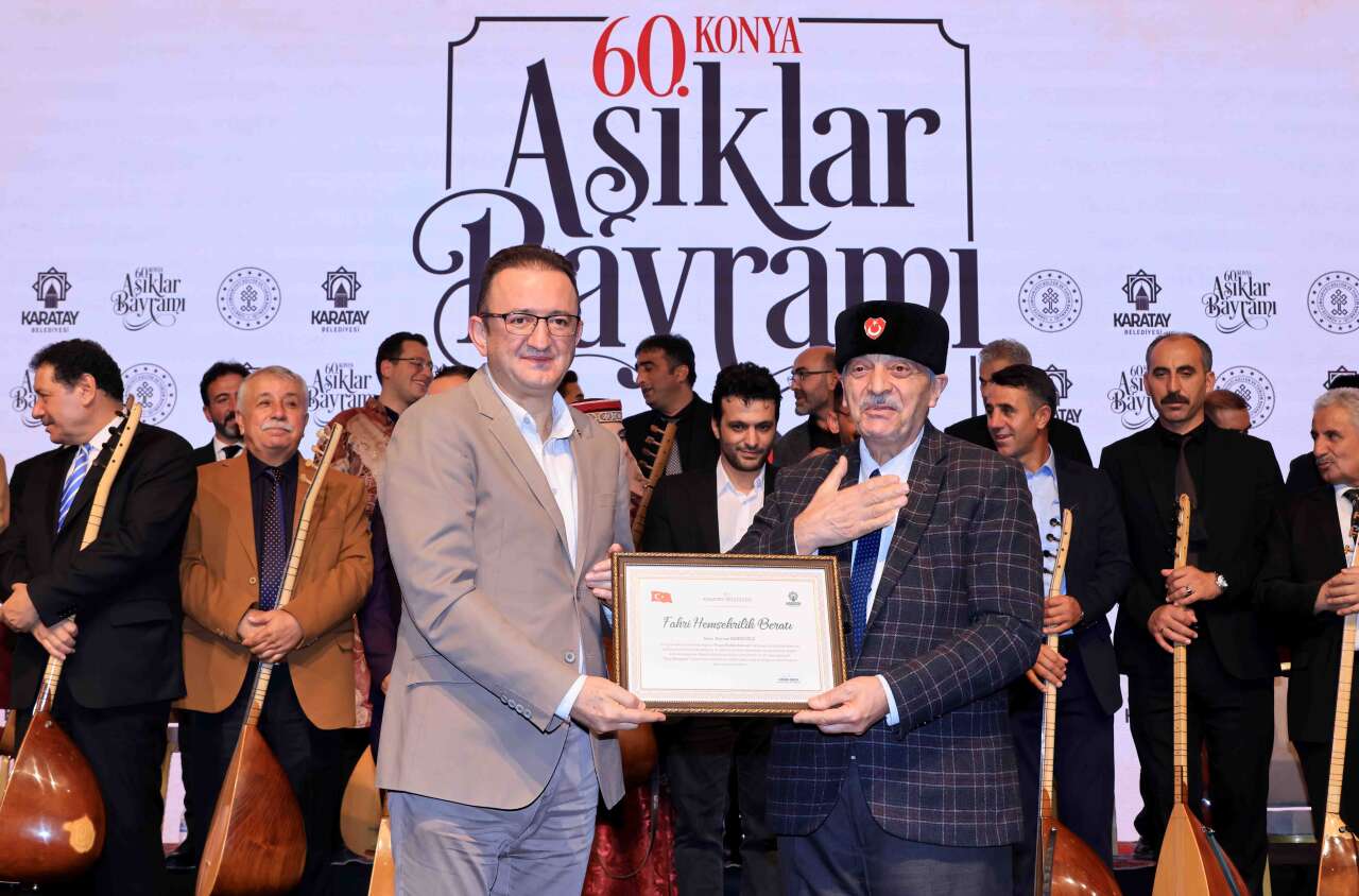 Konya’da 60. Âşıklar Bayramı’nda usta ozanlara büyük vefa 15